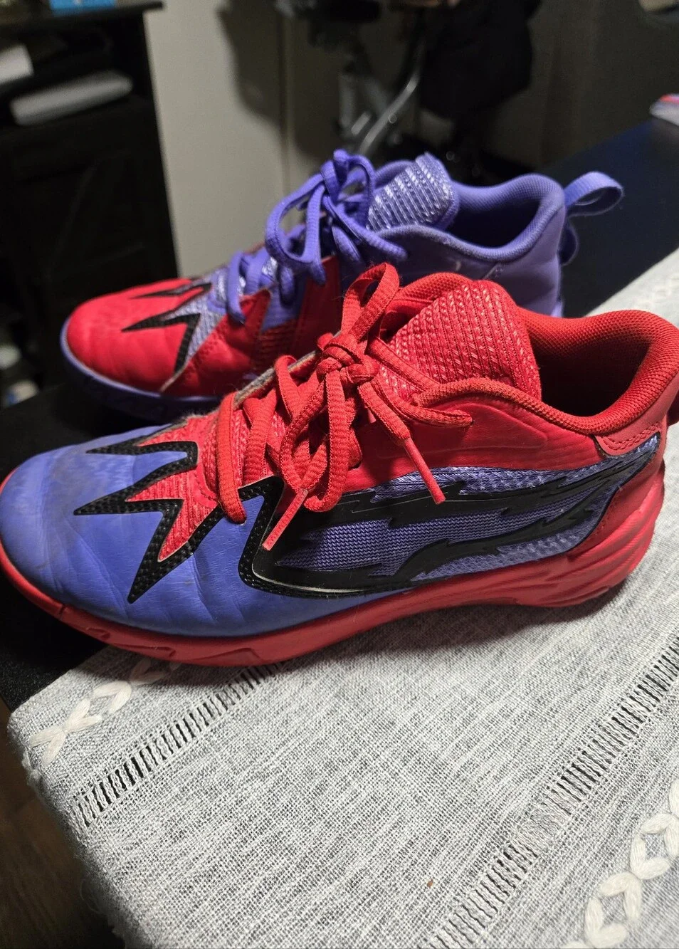 PUMA Scoot Zeros 'Pred' Basketball Shoes, Kids SIZE 3C, Purple & Red